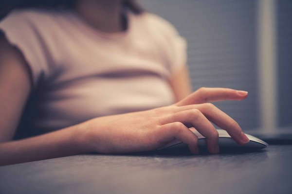 Comment choisir un système de contrôle parental pour les voitures des adolescents ?